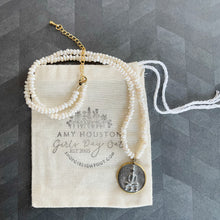 Load image into Gallery viewer, Buddha and Pearls pendant necklace