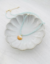 Load image into Gallery viewer, Shelby // seashell pendant & aquamarine gemstone necklace