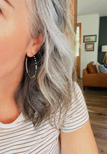 Load image into Gallery viewer, River weightless round glass bead hoops