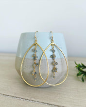 Load image into Gallery viewer, London Fog teardrop dangles