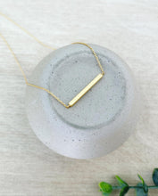 Load image into Gallery viewer, Balance minimalist bar necklace