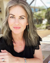 Load image into Gallery viewer, Aerial dragonfly necklace