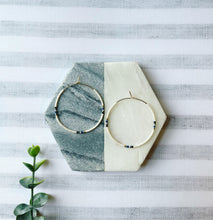 Load image into Gallery viewer, Reflection weightless round glass bead hoops