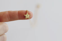 Load image into Gallery viewer, Wish upon a star necklace