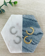 Load image into Gallery viewer, Sunburst hoop earrings