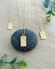 Load image into Gallery viewer, Kalyn Wild Flower necklace