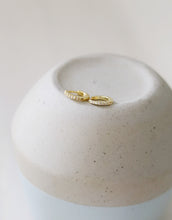 Load image into Gallery viewer, Essential little hoop //  latch hoop huggies
