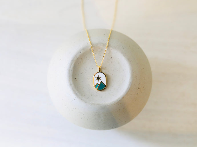 Peaks and Valleys minimalist pendant necklace