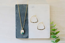 Load image into Gallery viewer, Peaks and Valleys minimalist pendant necklace
