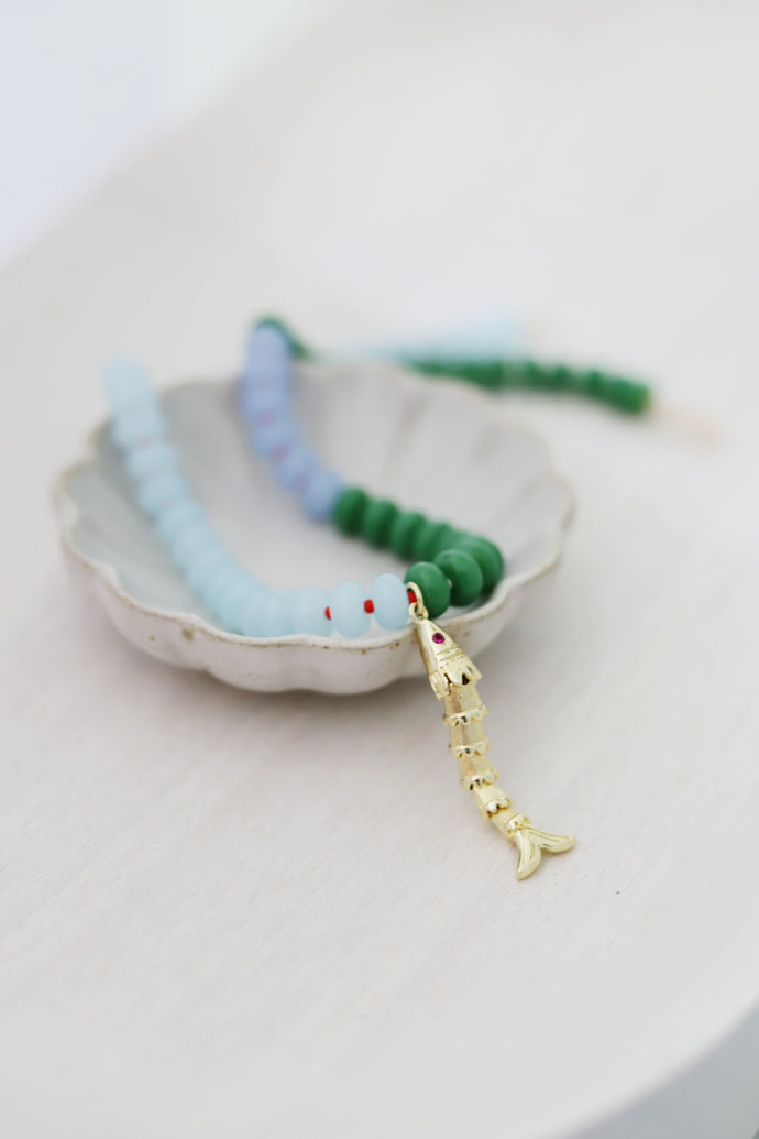 Lost at Sea // fish pendant beaded glass necklace